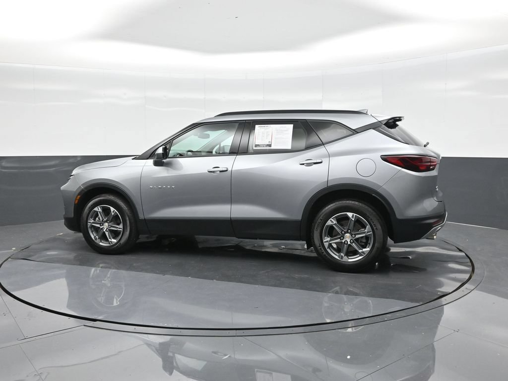 Used 2024 Chevrolet Blazer LT w/ Convenience Package FWD image 5