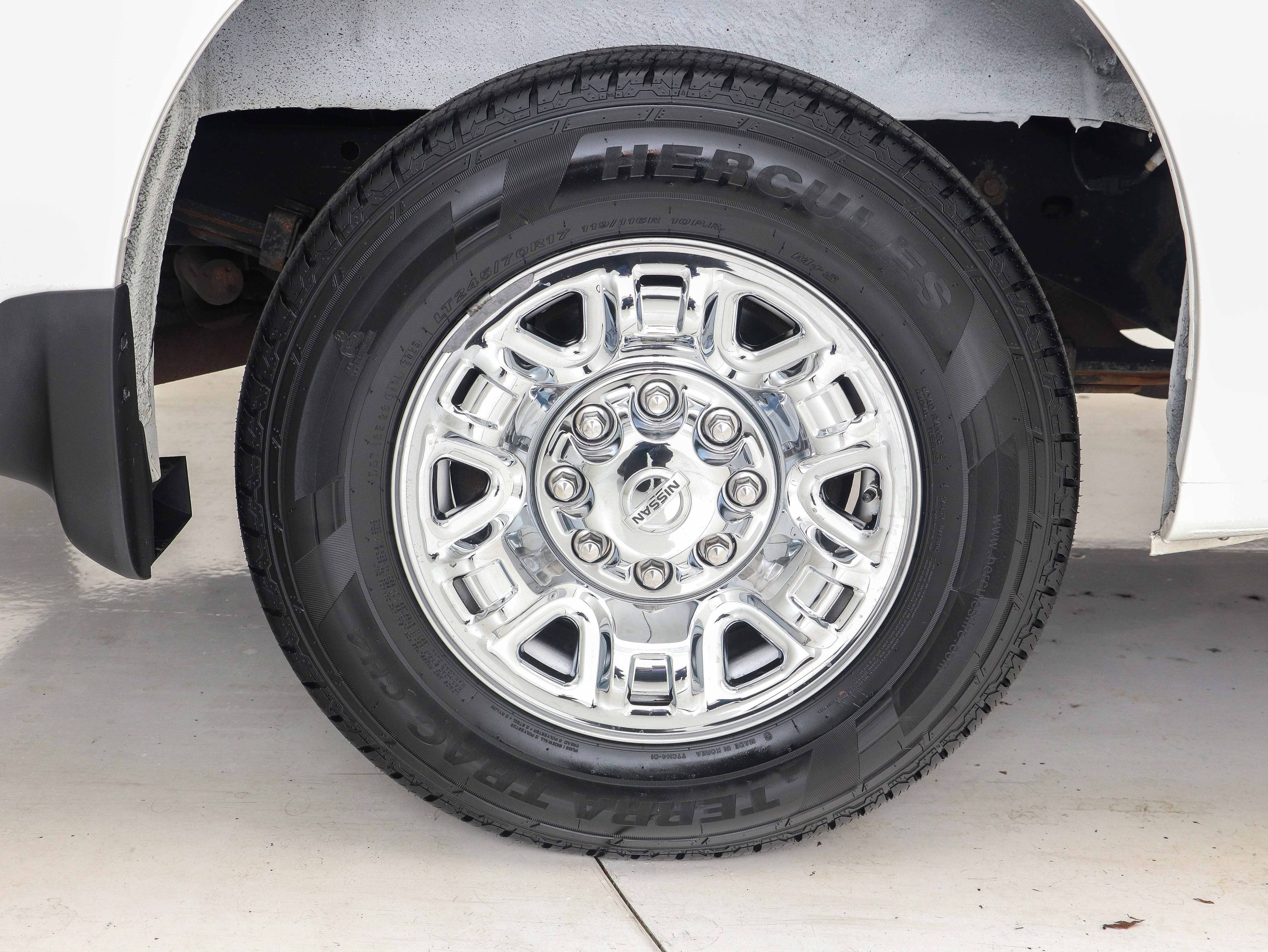 Used 2019 Nissan NV 3500 SV image 28