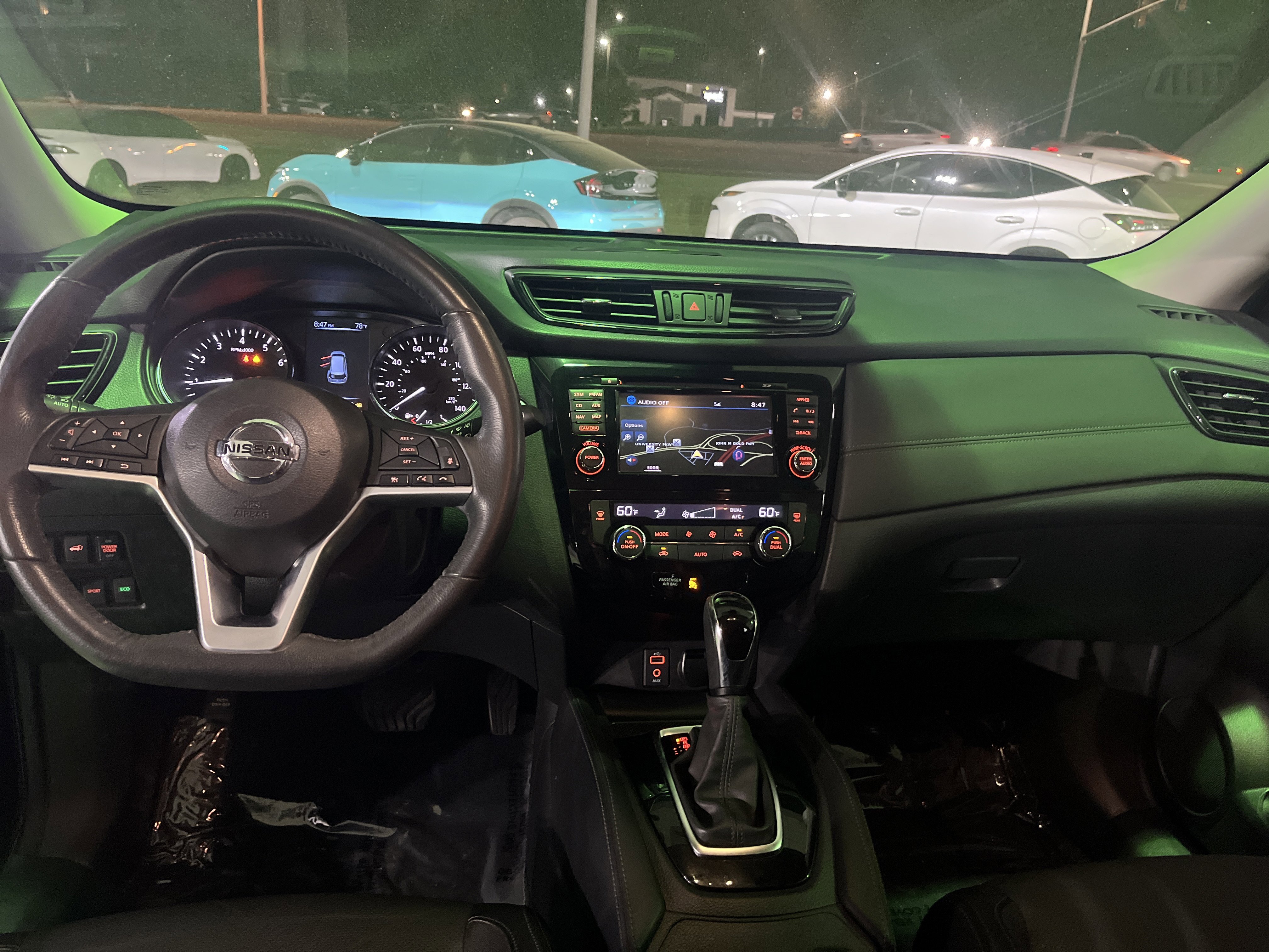 Used 2017 Nissan Rogue SL w/ SL Premium Package image 14