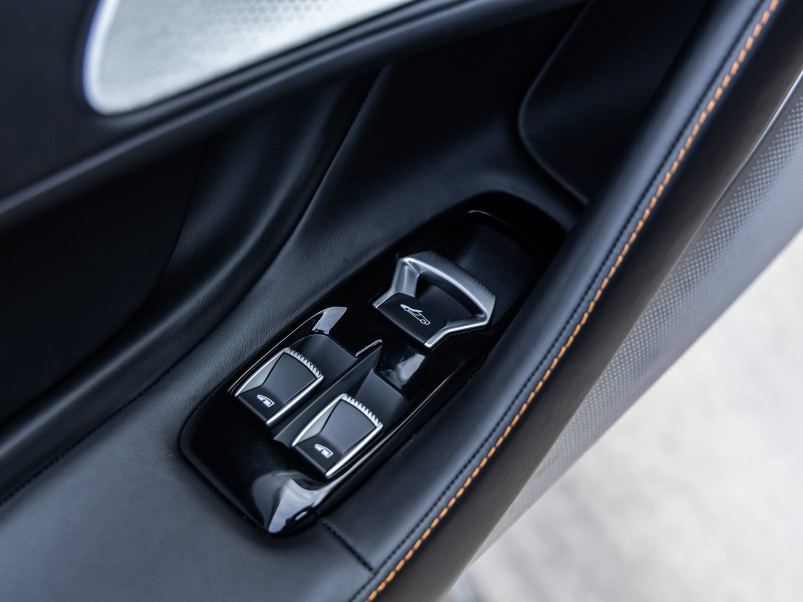 Used 2026 McLaren GTS RWD image 23