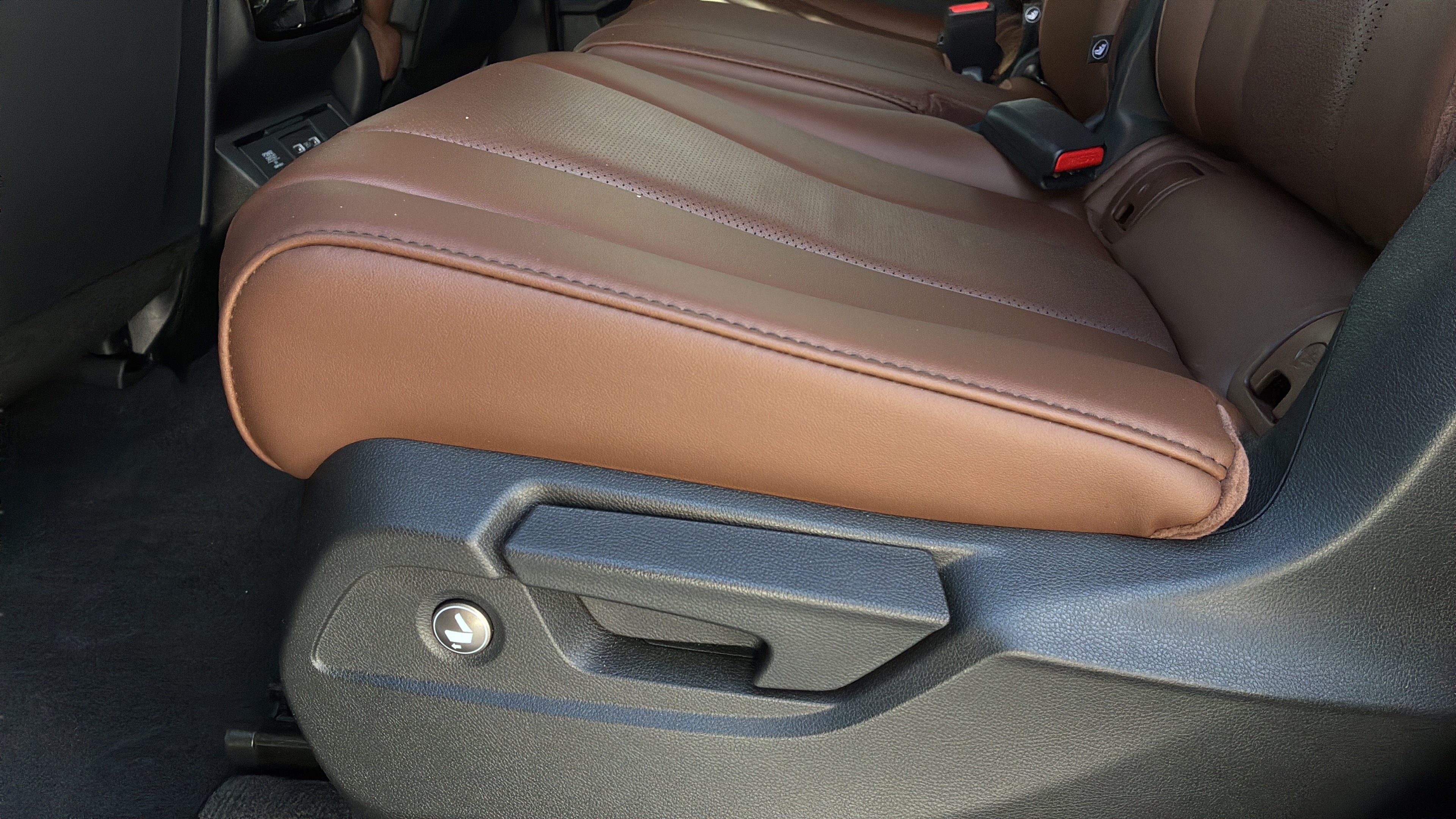 Used 2024 Acura MDX SH-AWD w/ Technology Package image 21
