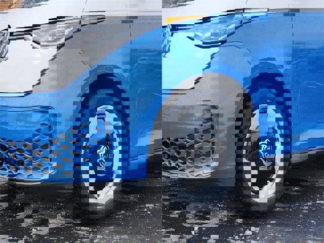 New 2025 Volkswagen ID. Buzz Pro S Plus image 8