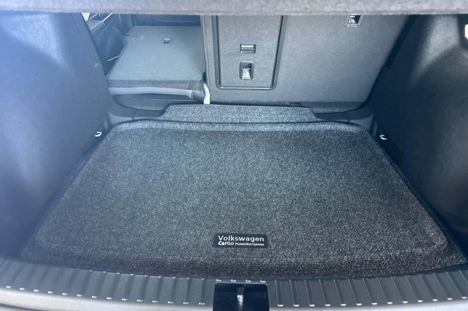 New 2026 Volkswagen Taos SE FWD image 13