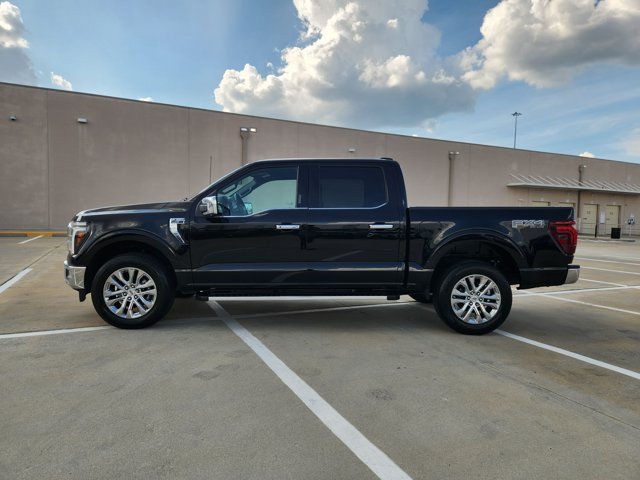 Used 2024 Ford F150 Lariat w/ FX4 Off-Road Package AWD/4WD image 4