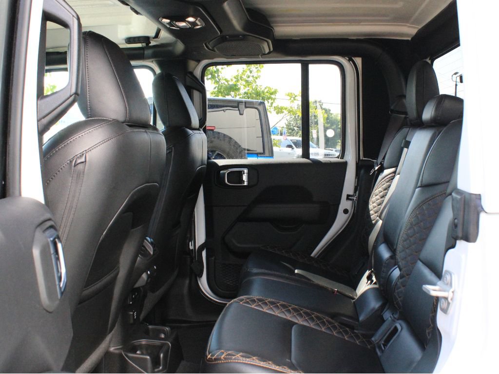 Used 2023 Jeep Gladiator Overland AWD/4WD image 34