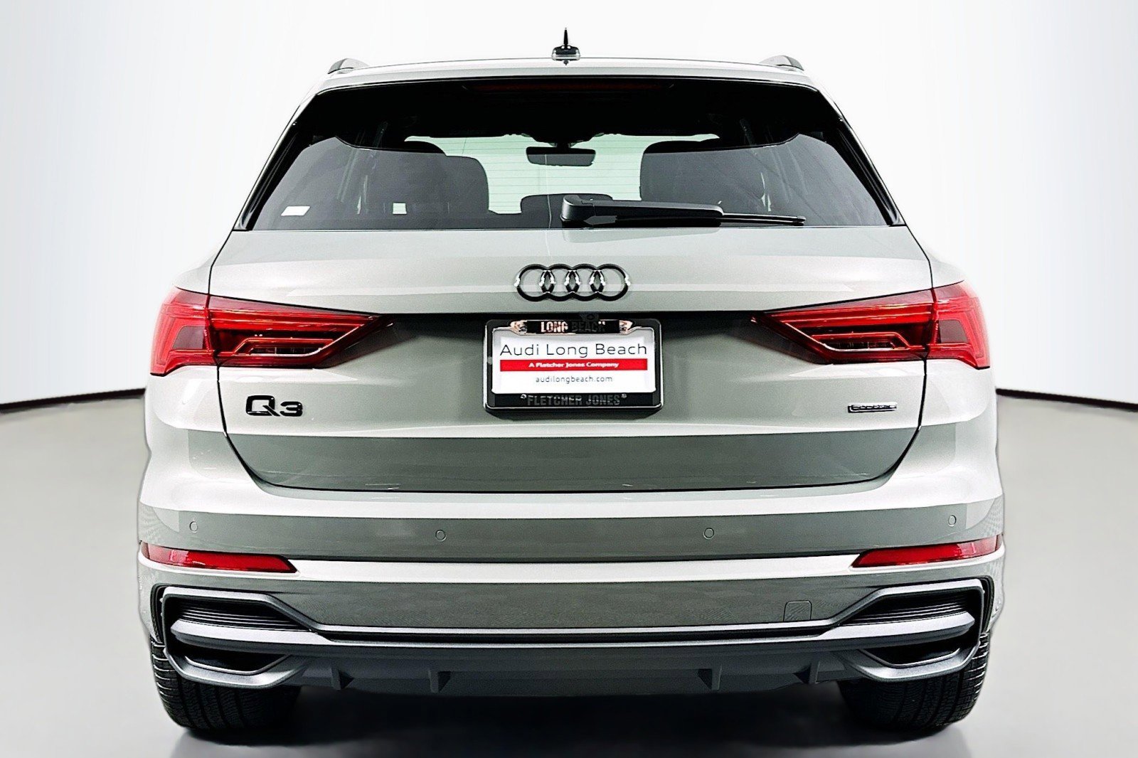 New 2025 Audi Q3 2.0T Premium image 3
