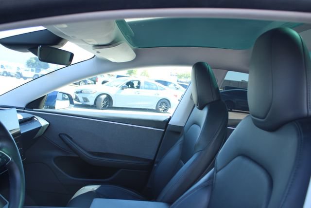 Used 2024 Tesla Model 3 Standard Range RWD image 23