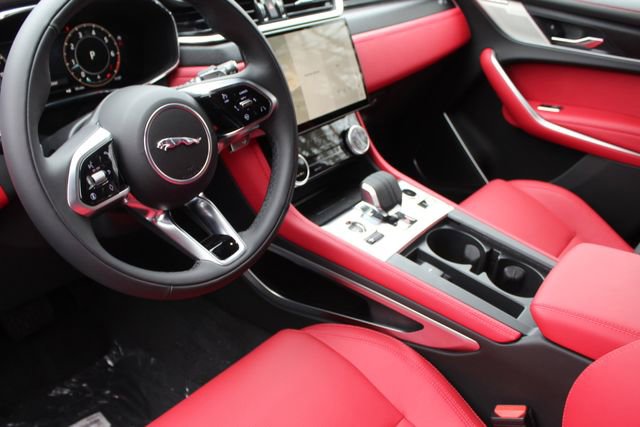 New 2026 Jaguar F-PACE R-Dynamic S image 10