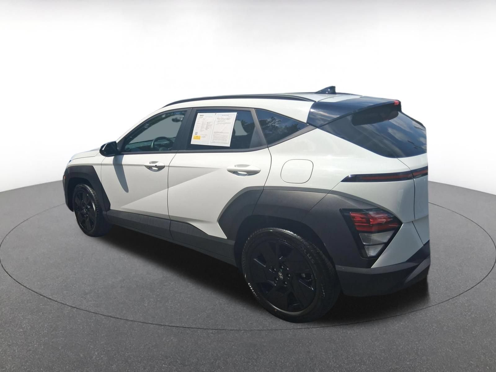 Used 2026 Hyundai Kona SEL Sport FWD image 9