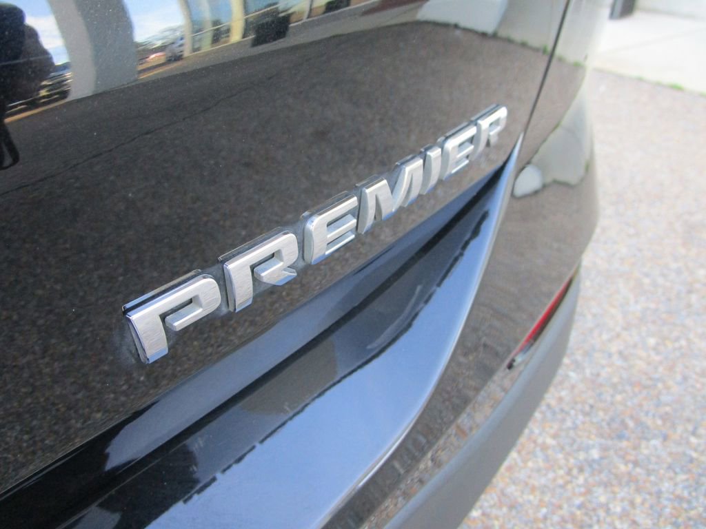 Used 2022 Chevrolet Equinox Premier image 16