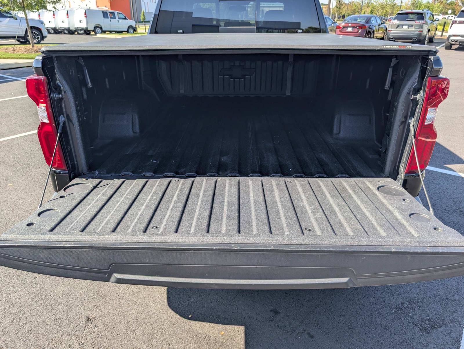 Used 2019 Chevrolet Silverado 1500 LTZ AWD/4WD image 10