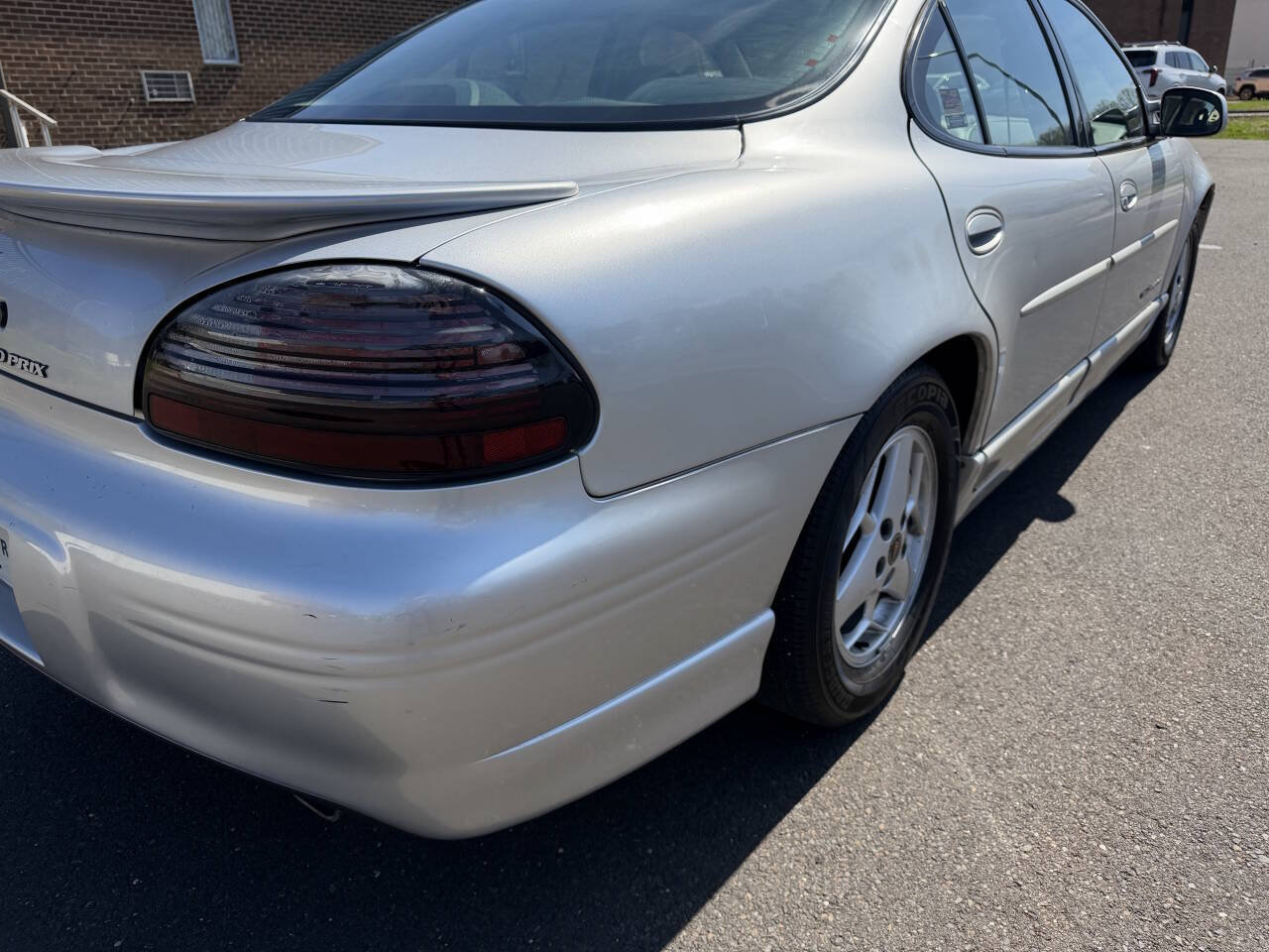 Used 2002 Pontiac Grand Prix GT FWD image 9
