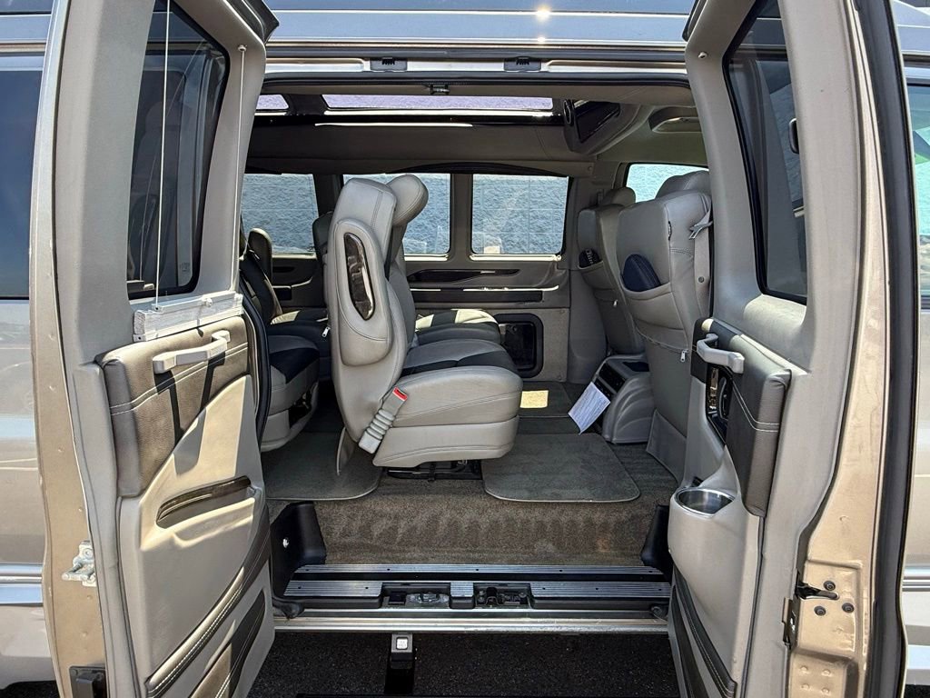 Used 2020 GMC Savana 2500 Explorer Limited SE w/ Enhanced Convenience Package image 36