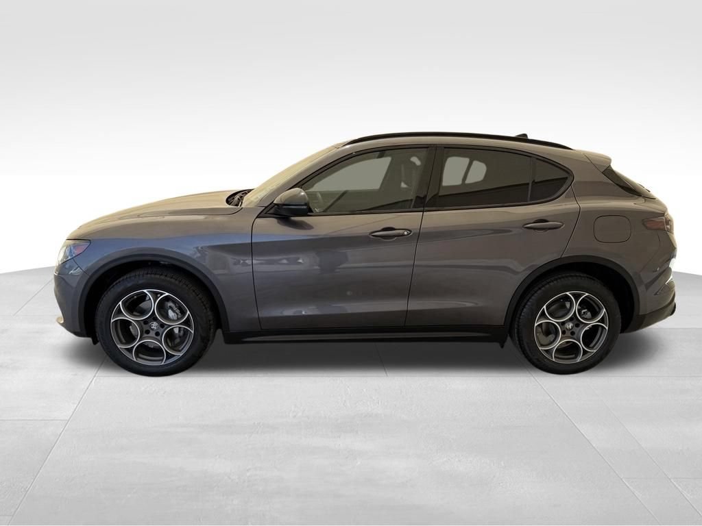New 2025 Alfa Romeo Stelvio Sprint w/ Convenience Package AWD/4WD image 12