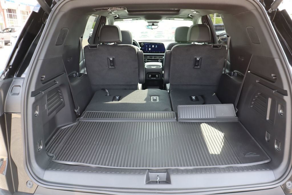 New 2026 Chevrolet Traverse LT FWD image 40