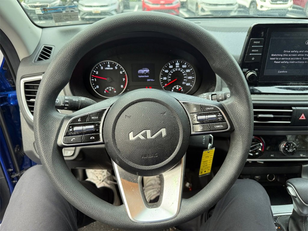 Certified 2023 Kia Seltos LX image 15
