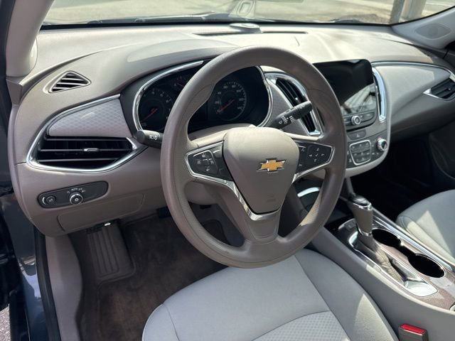 Used 2019 Chevrolet Malibu LT w/ Driver Confidence Package image 18