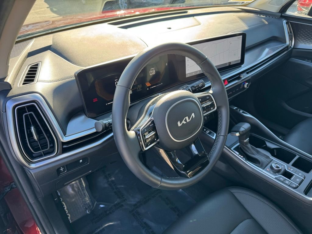Used 2024 Kia Sorento S w/ Panoramic Sunroof Package image 16
