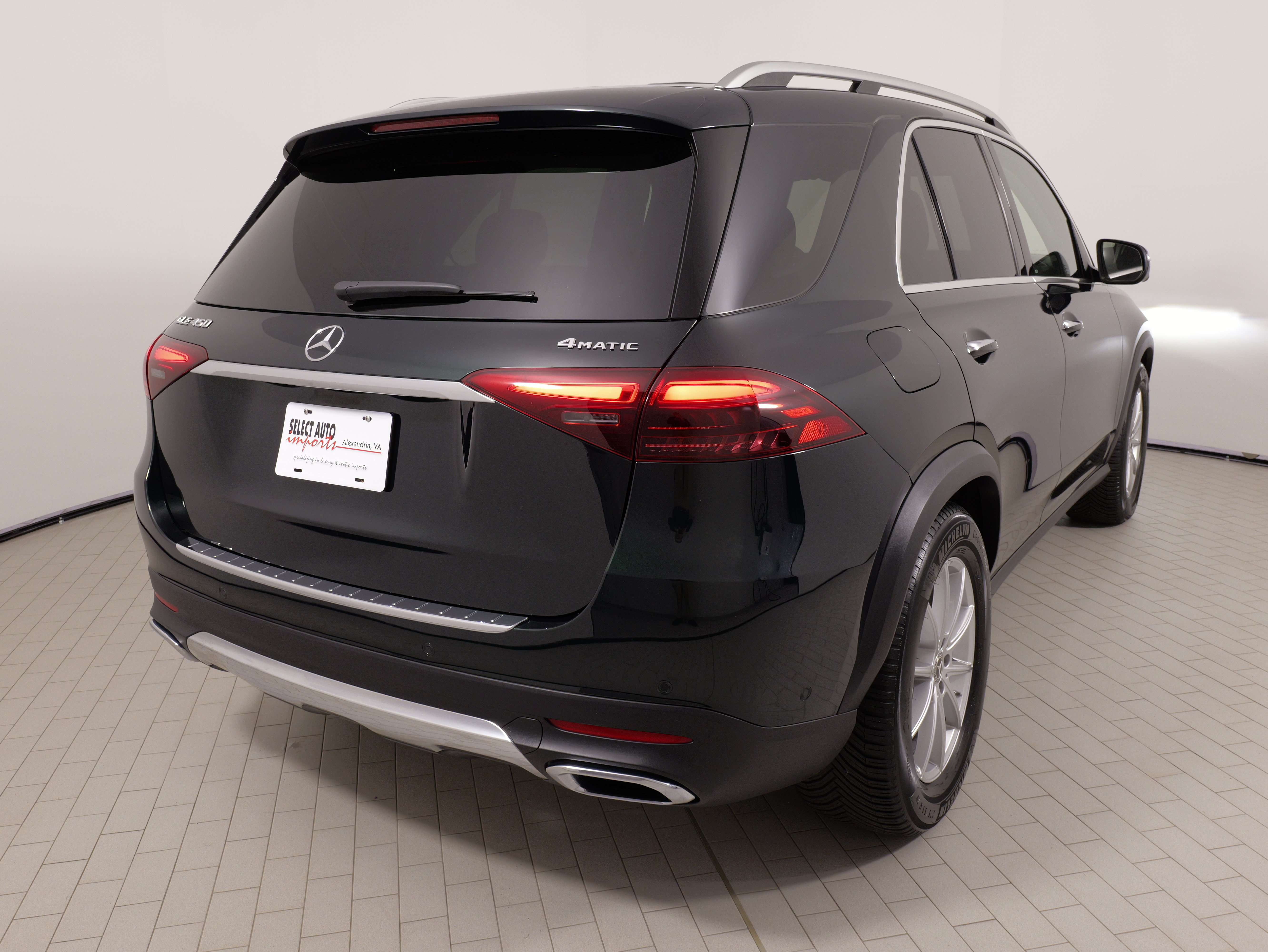Used 2024 Mercedes-Benz GLE 450 4MATIC image 12