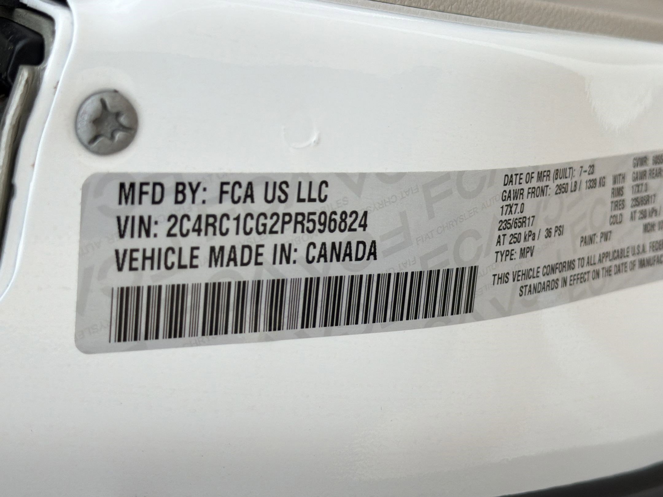 Used 2023 Chrysler Voyager LX image 19