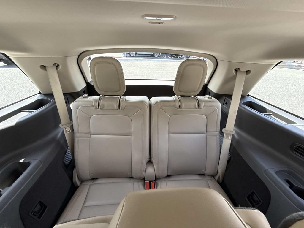 Certified 2021 Lincoln Aviator Reserve w/ Elements Package Plus RWD image 18