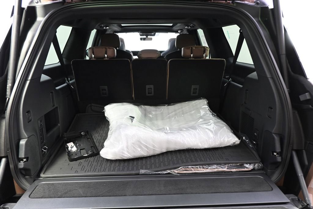 New 2026 Lincoln Navigator L Black Label image 19