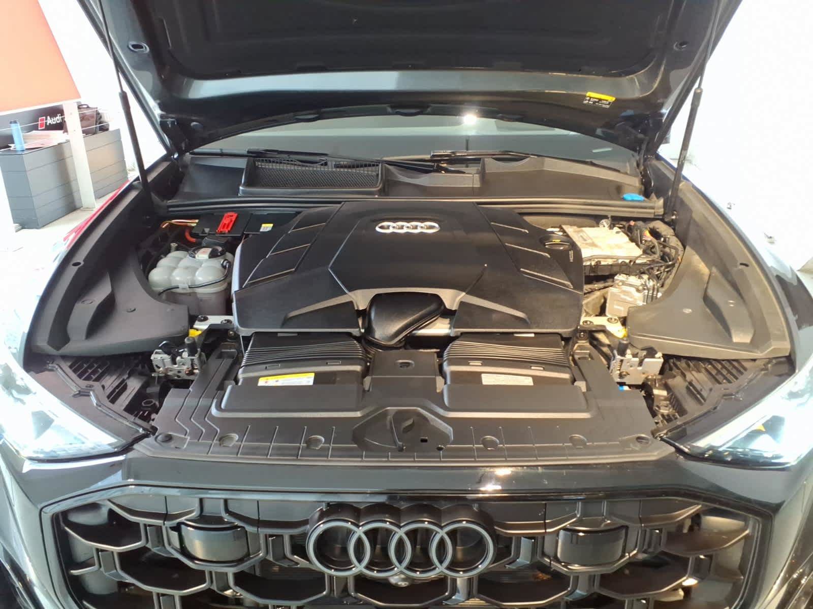 Used 2024 Audi Q8 Prestige w/ Prestige Package AWD/4WD image 27