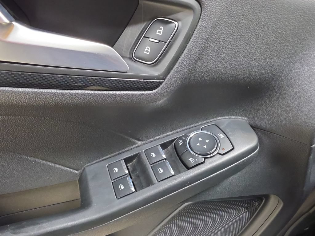 Used 2025 Ford Escape ST-Line Select AWD/4WD image 14
