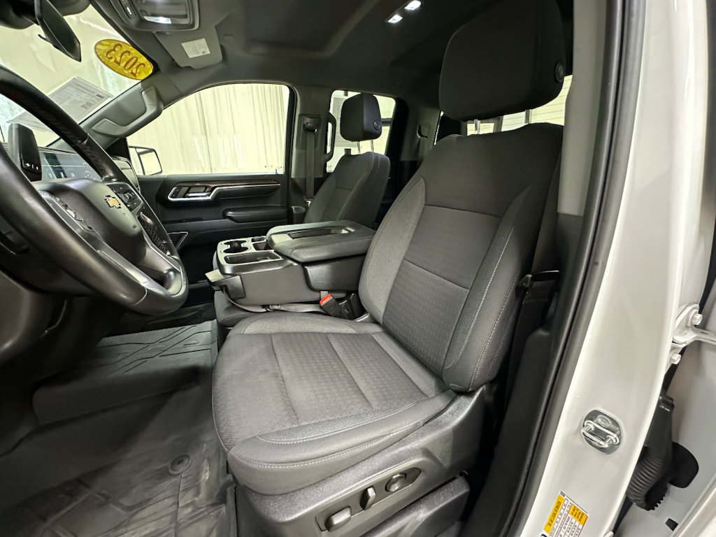 Used 2023 Chevrolet Silverado 1500 LT w/ Protection Package AWD/4WD image 24