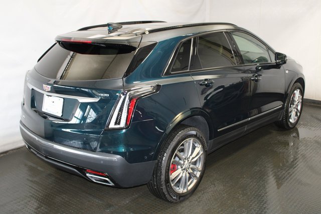 Certified 2025 Cadillac XT5 Sportv w/ Technology Package image 4