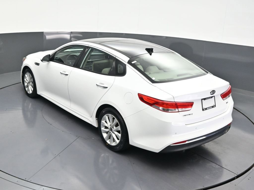 Used 2016 Kia Optima EX w/ Premium Package FWD image 18