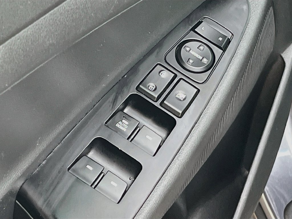 Used 2018 Hyundai Tucson SE AWD/4WD image 17