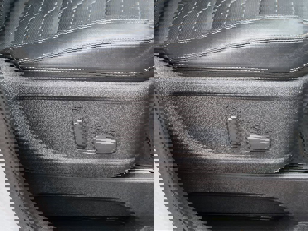 Used 2022 Kia Telluride SX w/ SX Prestige Package image 11