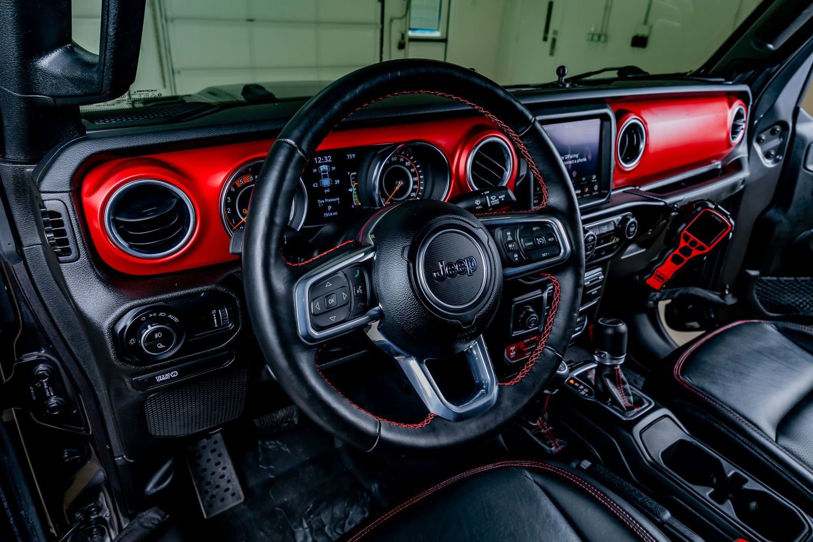 Used 2023 Jeep Gladiator Rubicon w/ LED Lighting Group image 17