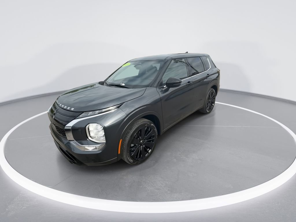 New 2026 Mitsubishi Outlander LE AWD/4WD image 4