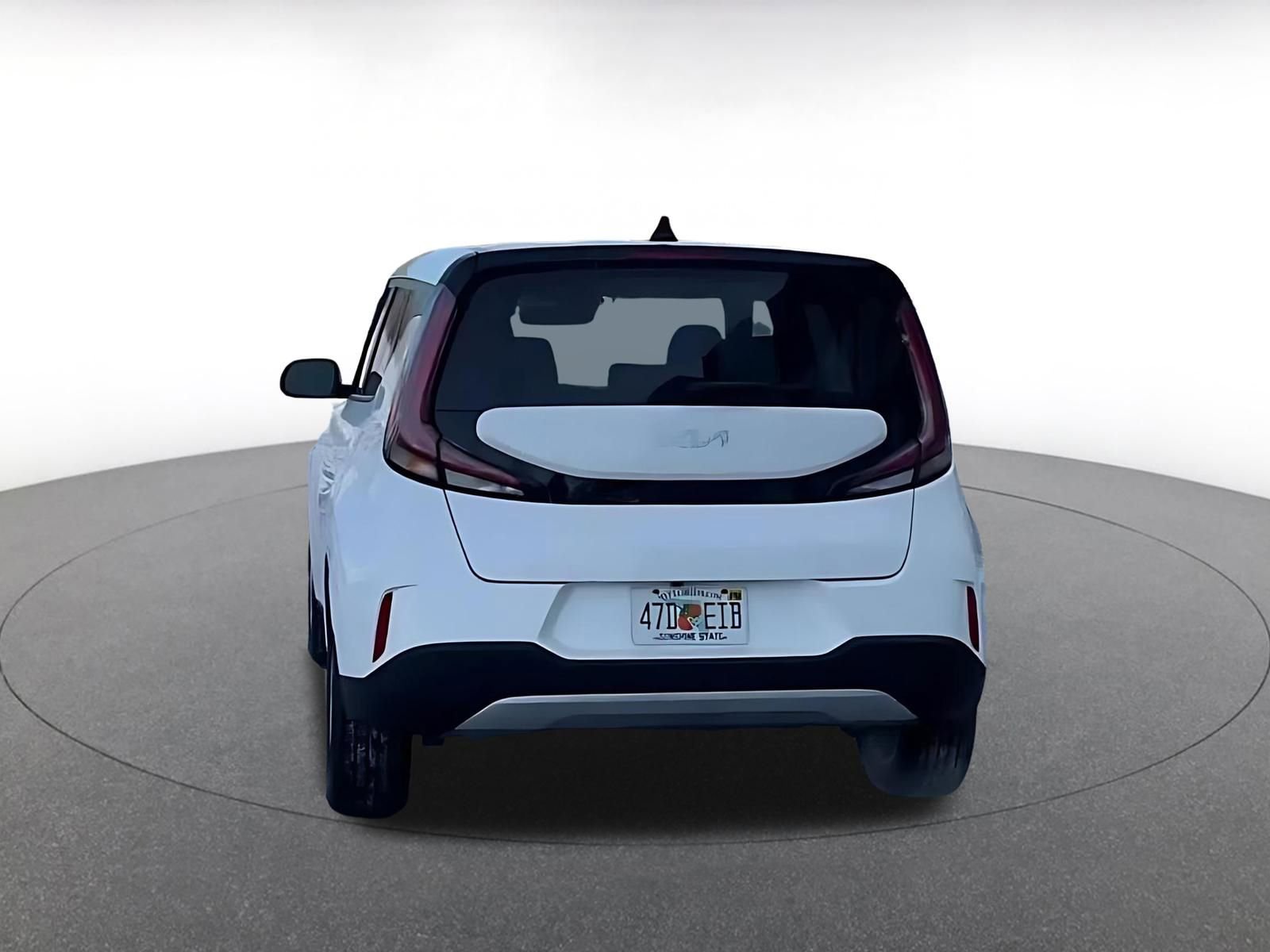 Used 2025 Kia Soul LX w/ LX Technology Package image 10