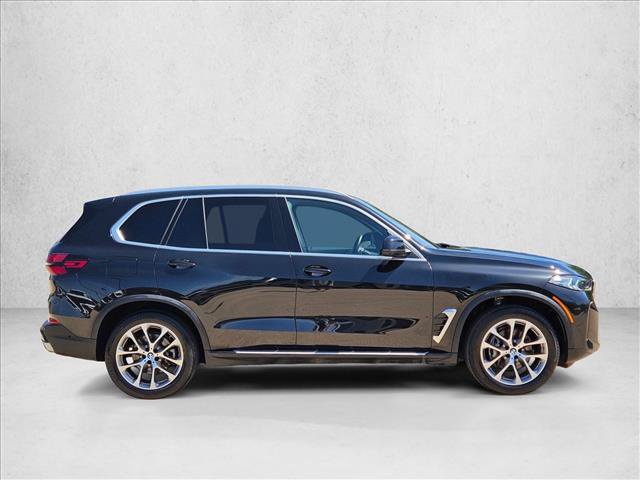 Used 2026 BMW X5 xDrive40i AWD/4WD image 4