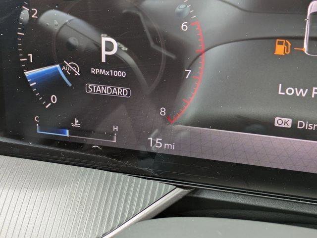 Used 2025 Nissan Murano SV AWD/4WD image 16