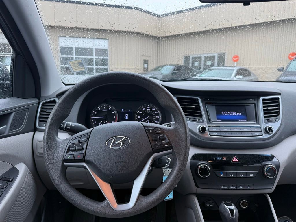 Used 2017 Hyundai Tucson SE FWD image 5