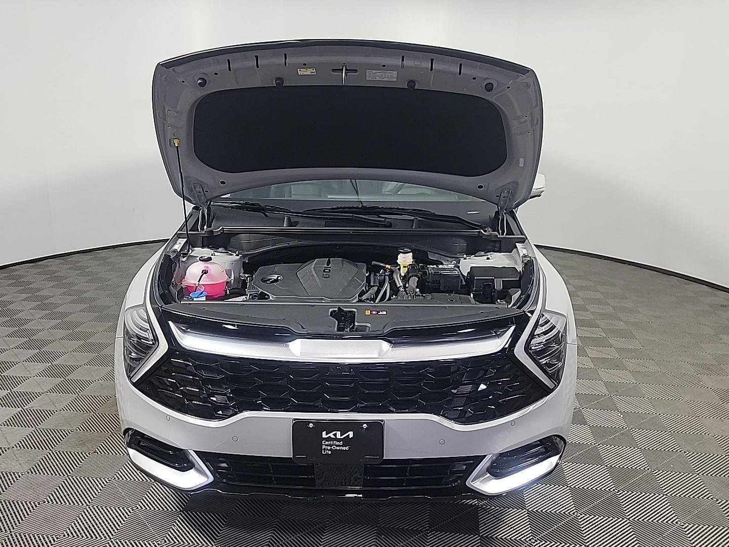 Used 2025 Kia Sportage SX image 14