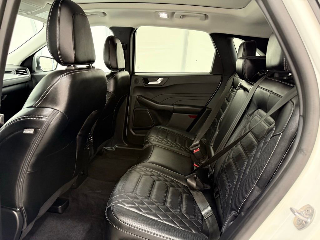 New 2024 Ford Escape SE w/ PHEV Premium Package image 15