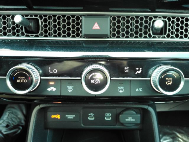 Used 2025 Honda Civic LX image 37