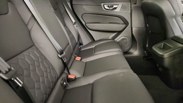 New 2026 Volvo XC60 B5 Plus w/ Climate Package PRO AWD/4WD image 31