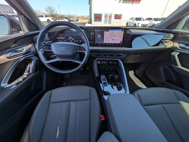 Used 2025 Audi Q5 Premium w/ Convenience Package AWD/4WD image 11