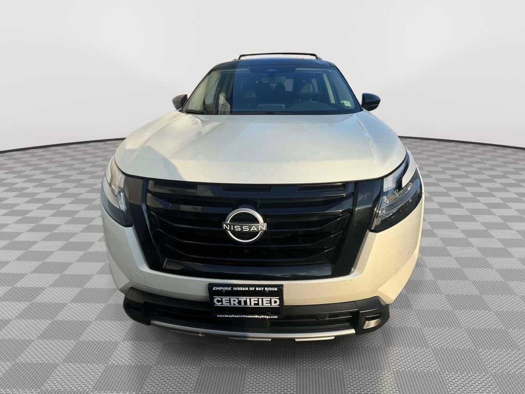 Used 2023 Nissan Pathfinder SL w/ SL Premium Package image 7