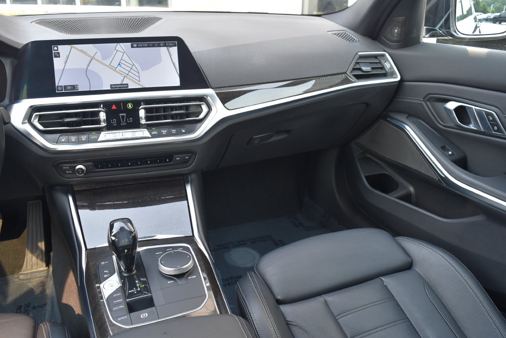 Used 2021 BMW 330e xDrive w/ Premium Package AWD/4WD image 10