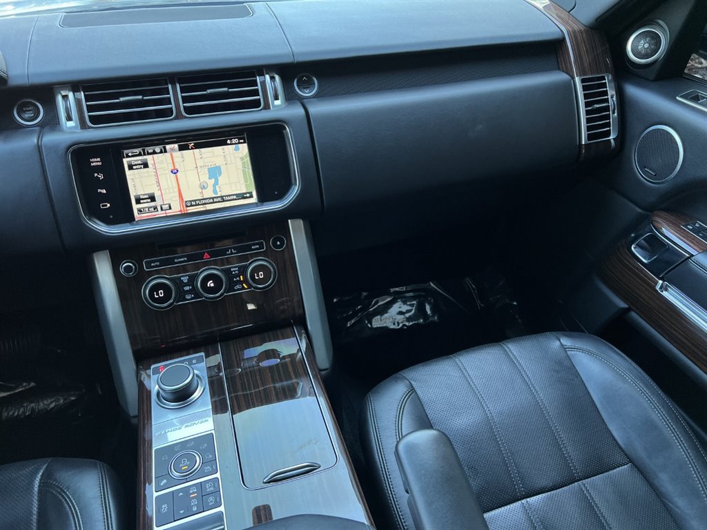 Used 2015 Land Rover Range Rover HSE image 20
