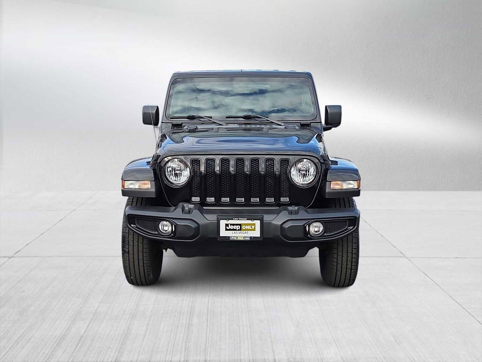 Used 2021 Jeep Wrangler Unlimited Sahara image 3