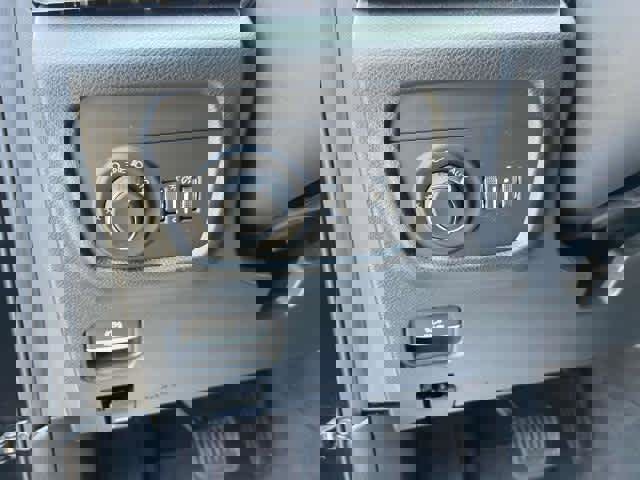 Used 2022 Jeep Grand Cherokee L Laredo w/ Luxury Tech Group I image 16