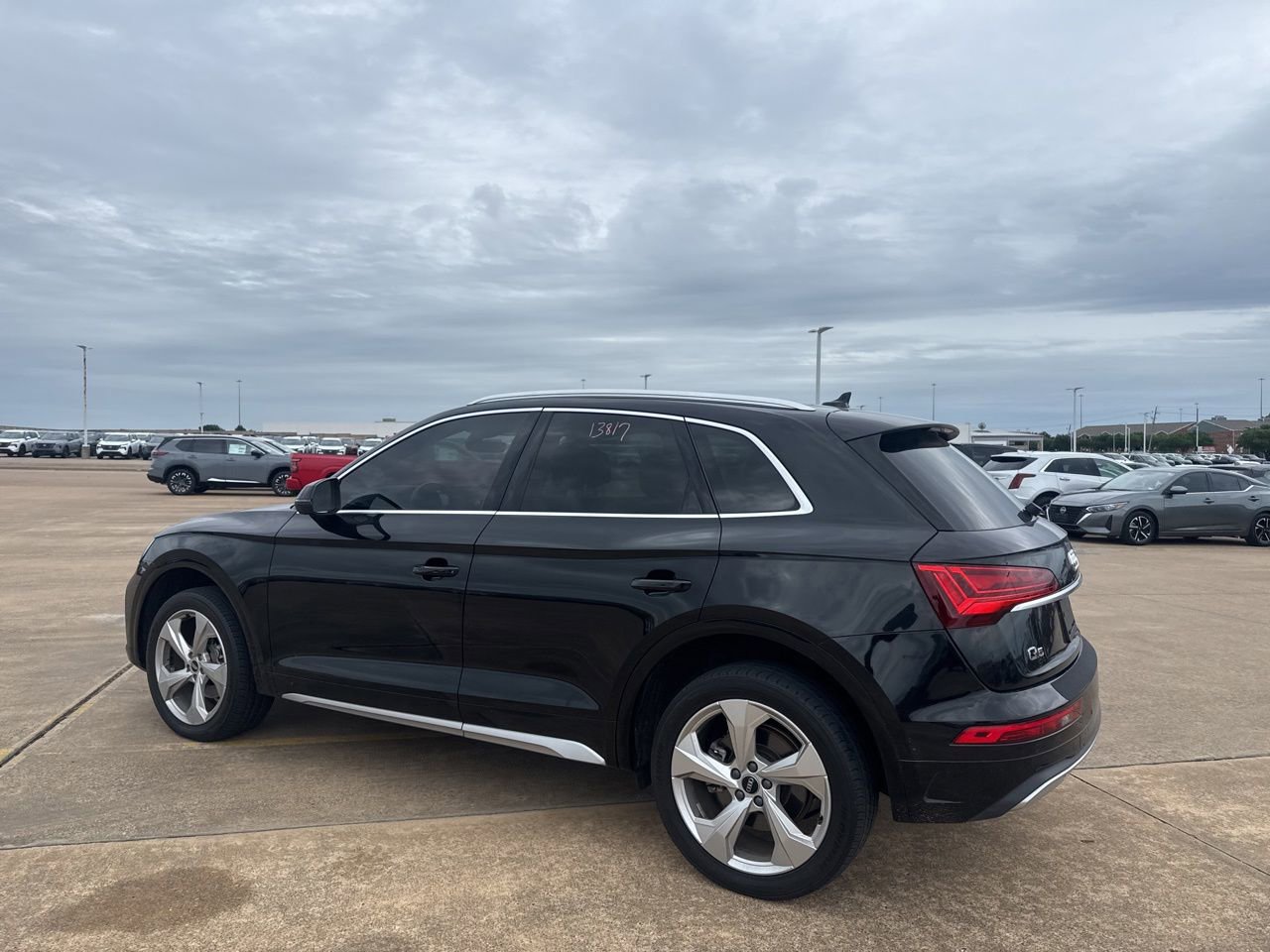 Used 2021 Audi Q5 2.0T Premium Plus w/ Premium Plus Package AWD/4WD image 13
